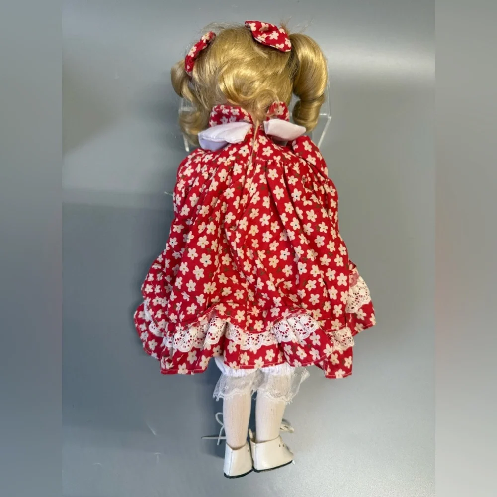 New with box Vintage Soft Expressions Porcelain Doll